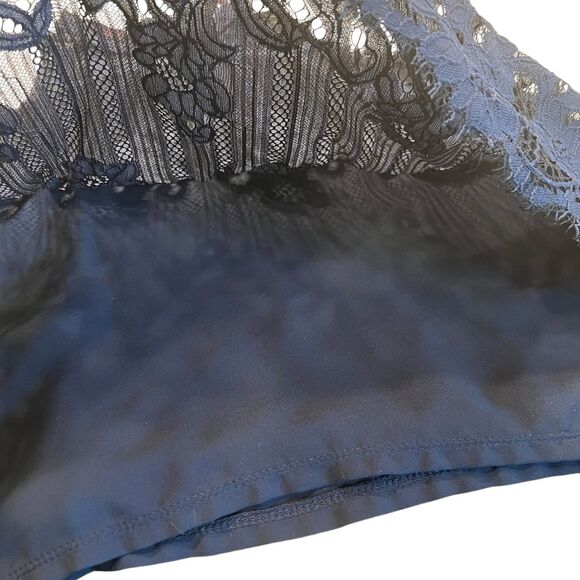 Taylor & Sage Lace Overlay Top XL Navy Boho Romantic Fall Layering - Picture 7 of 11